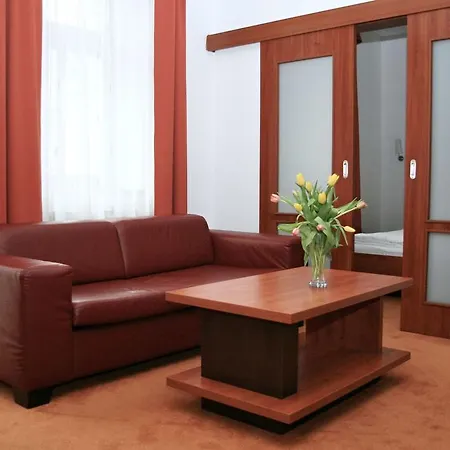 Hotel Garni Praha 3*