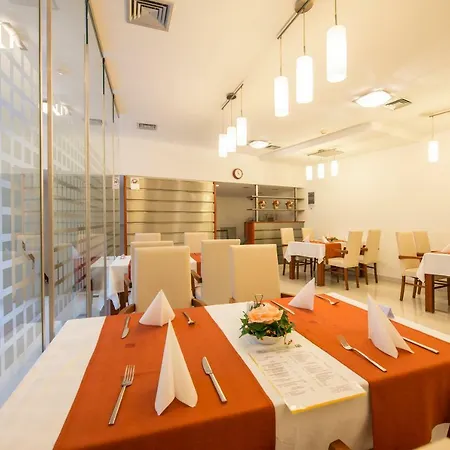 Garni Praha Hotel Trenčianské Teplice