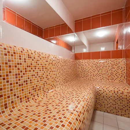 Garni Praha 트렌시안스케테플리스